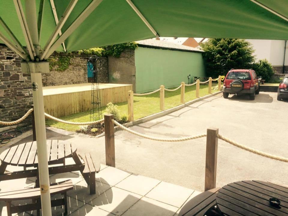 Markets Tavern Hotel Brecon Exterior photo